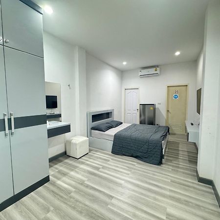 K&K Apartment Bang Phli Exterior photo