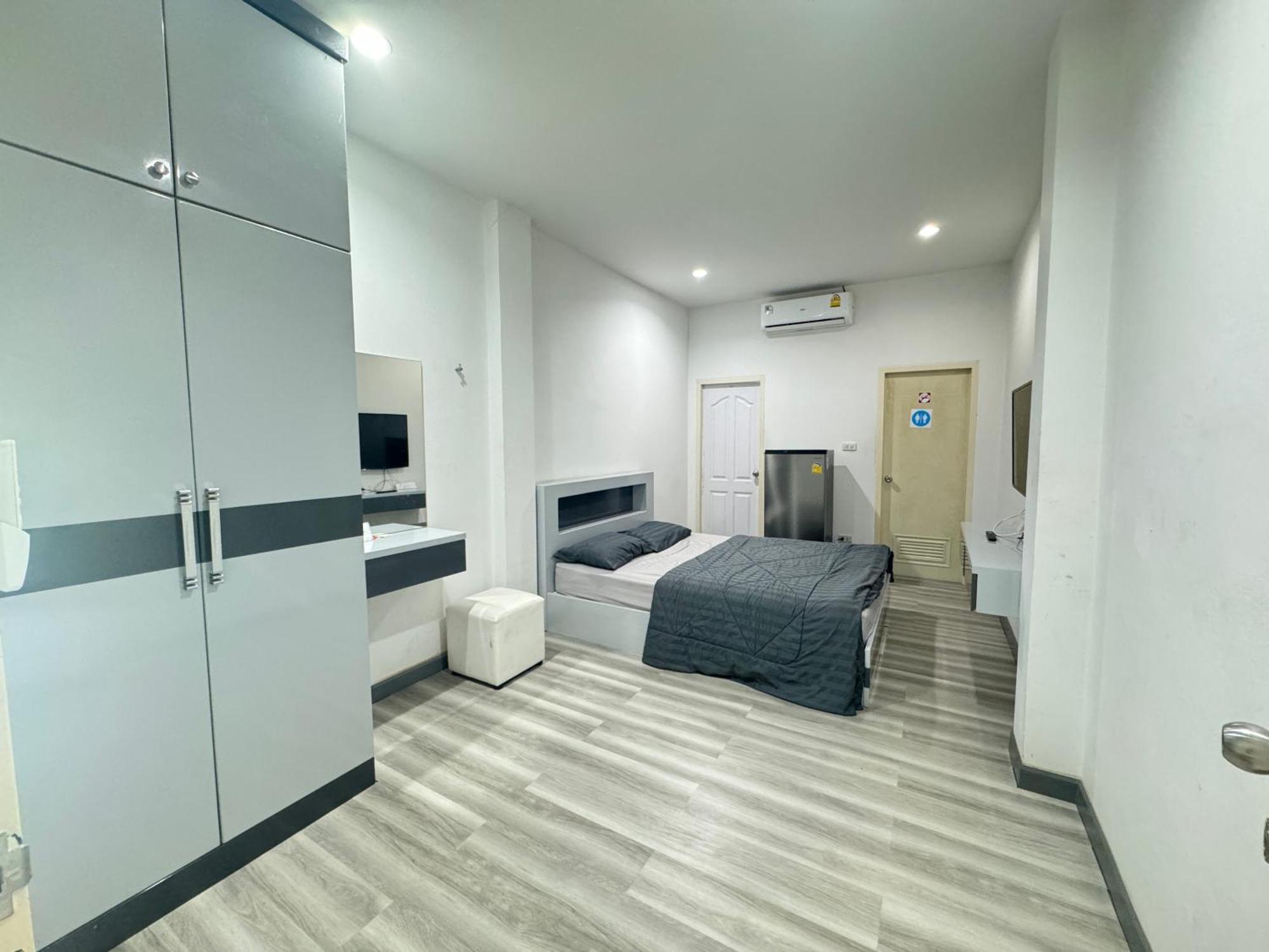 K&K Apartment Bang Phli Exterior photo
